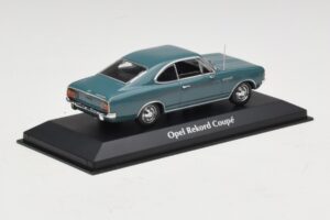 Opel Rekord C Купе Син Maxichamps 1:43 940046121 Метал — снимка 2 от 5