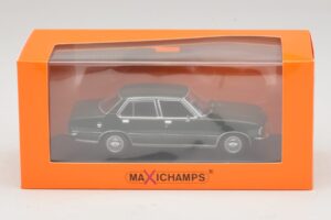 Opel Rekord D Тъмнозелен Maxichamps 1:43 940044001 Метал — снимка 5 от 5