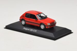 Peugeot 205 GTi Червен Maxichamps 1:43 940112300 Метал — снимка 3 от 5