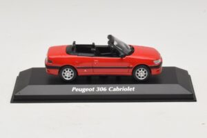 Peugeot 306 Кабриолет Червен Maxichamps 1:43 940112830 Diecast