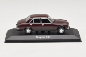 Peugeot 504 Тъмночервен Maxichamps 1:43 940112500 Метал