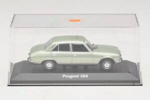 Peugeot 504 Светлозелен Металик Maxichamps 1:43 940112501 Метал — снимка 4 от 5