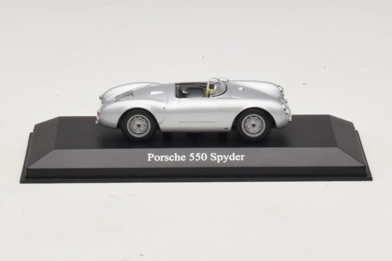 Porsche 550 Spyder Сребрист Maxichamps 1:43 940066030 Метал