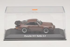 Porsche 911 930 Turbo 3.3 Кафяв Maxichamps 1:43 940069001 Метал — снимка 4 от 5