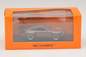 Porsche 911 930 Turbo 3.3 Кафяв Maxichamps 1:43 940069001 Метал — снимка 5 от 5
