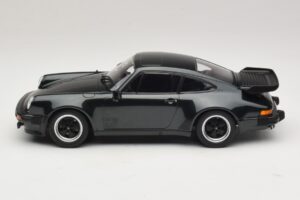 Porsche 911 930 Turbo 3.3 Тъмнозелен Металик KK-Scale 1:18 KKDC181441 Метал — снимка 3 от 6