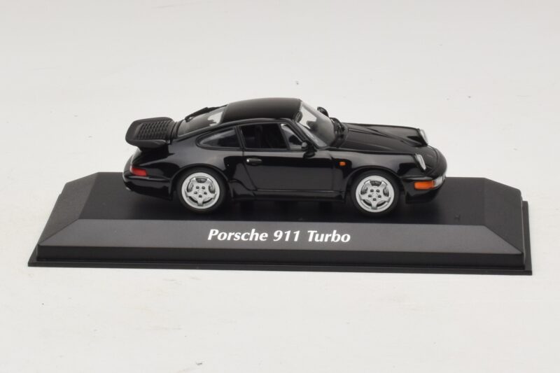 Porsche 911 964 Turbo Черен Maxichamps 1:43 940069101 Метал