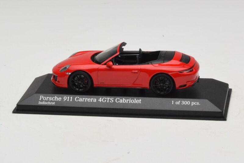 Porsche 911 991.1 Carrera 4 GTS Кабриолет Червен Minichamps 1:43 410067330 Метал