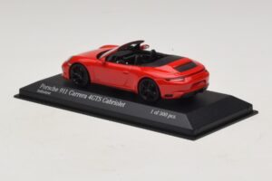 Porsche 911 991.1 Carrera 4 GTS Кабриолет Червен Minichamps 1:43 410067330 Метал — снимка 3 от 5