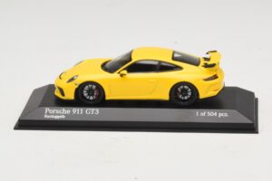 Porsche 911 991.1 GT3 Жълт Minichamps 1:43 410066020 Метал