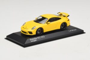 Porsche 911 991.1 GT3 Жълт Minichamps 1:43 410066020 Метал — снимка 2 от 5