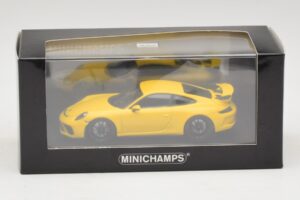 Porsche 911 991.1 GT3 Жълт Minichamps 1:43 410066020 Метал — снимка 5 от 5