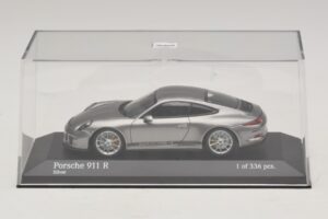 Porsche 911 991.1 R Сребрист Minichamps 1:43 410066224 Метал — снимка 4 от 5