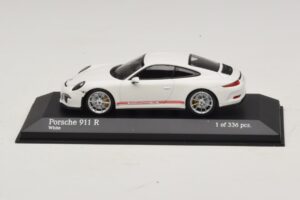 Porsche 911 991.1 R Бял Minichamps 1:43 410066221 Метал