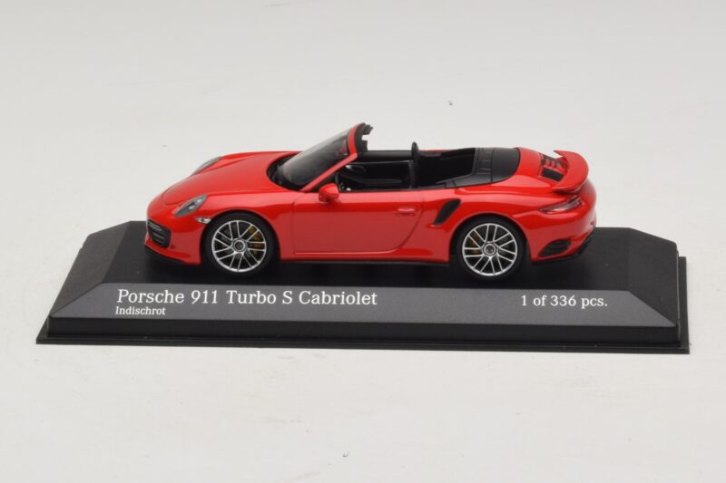 Porsche 911 991.1 Turbo S Кабриолет Червен Minichamps 1:43 410067180 Метал