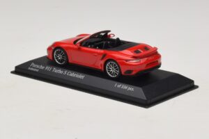 Porsche 911 991.1 Turbo S Кабриолет Червен Minichamps 1:43 410067180 Метал — снимка 3 от 5