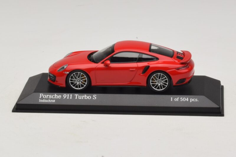 Porsche 911 991.1 Turbo S Червен Minichamps 1:43 410067170 Метал