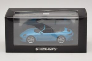 Porsche 911 991.2 Carrera 4 Кабриолет Син Minichamps 1:43 410067232 Метал — снимка 5 от 5