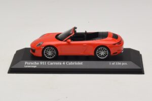 Porsche 911 991.2 Carrera 4 Кабриолет Оранжев Minichamps 1:43 410067231 Метал