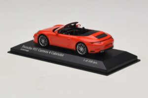 Porsche 911 991.2 Carrera 4 Кабриолет Оранжев Minichamps 1:43 410067231 Метал — снимка 3 от 5