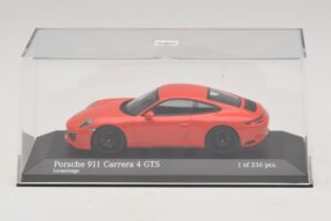Porsche 911 991.2 Carrera 4 GTS Оранжев Minichamps 1:43 410067321 Метал — снимка 4 от 5