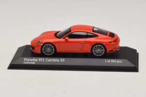 Porsche 911 991.2 Carrera 4S Оранжев Minichamps 1:43 410067241 Метал