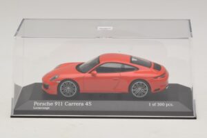 Porsche 911 991.2 Carrera 4S Оранжев Minichamps 1:43 410067241 Метал — снимка 4 от 5