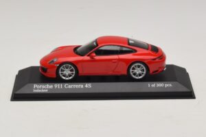Porsche 911 991.2 Carrera 4S Червен Minichamps 1:43 410067240 Метал
