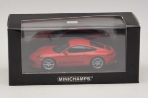 Porsche 911 991.2 Carrera 4S Червен Minichamps 1:43 410067240 Метал — снимка 5 от 5