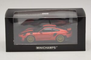 Porsche 911 991.2 GT2 RS Weissach Package Оранжев Minichamps 1:43 410067224 Метал — снимка 5 от 5