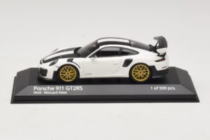 Porsche 911 991.2 GT2 RS Weissach Package Бял Minichamps 1:43 410067222 Метал