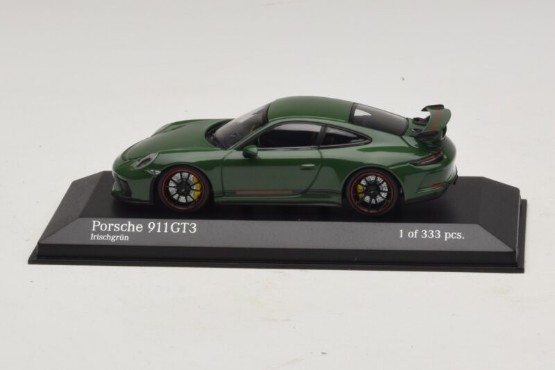 Porsche 911 991.2 GT3 Зелен Minichamps 1:43 410066028 Метал