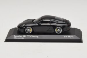 Porsche 911 991.2 GT3 Touring Черен Металик Minichamps 1:43 410067424 Метал