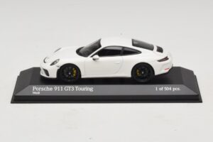 Porsche 911 991.2 GT3 Touring Бял Minichamps 1:43 410067420 Метал