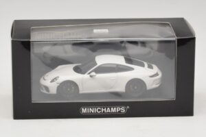 Porsche 911 991.2 GT3 Touring Бял Minichamps 1:43 410067420 Метал — снимка 5 от 5