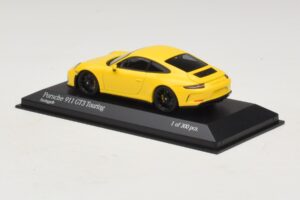 Porsche 911 991.2 GT3 Touring Жълт Minichamps 1:43 410067421 Метал — снимка 3 от 5