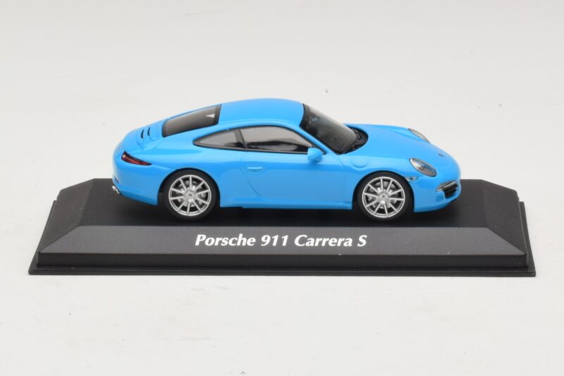 Porsche 911 991 Carrera S Син Maxichamps 1:43 940060220 Метал