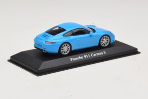 Porsche 911 991 Carrera S Син Maxichamps 1:43 940060220 Метал — снимка 2 от 5