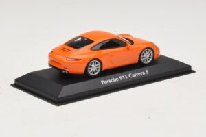 Porsche 911 991 Carrera S Оранжев Maxichamps 1:43 940060221 Метал — снимка 2 от 5
