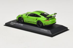 Porsche 911 991 GT3 RS Зелен Minichamps 1:43 410063224 Метал — снимка 3 от 5
