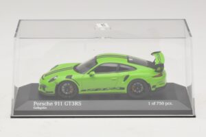 Porsche 911 991 GT3 RS Зелен Minichamps 1:43 410063224 Метал — снимка 4 от 5