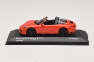 Porsche 911 991 Targa 4 GTS Оранжев Minichamps 1:43 410067341 Метал
