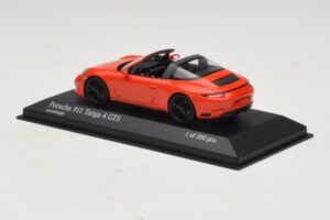 Porsche 911 991 Targa 4 GTS Оранжев Minichamps 1:43 410067341 Метал — снимка 3 от 5