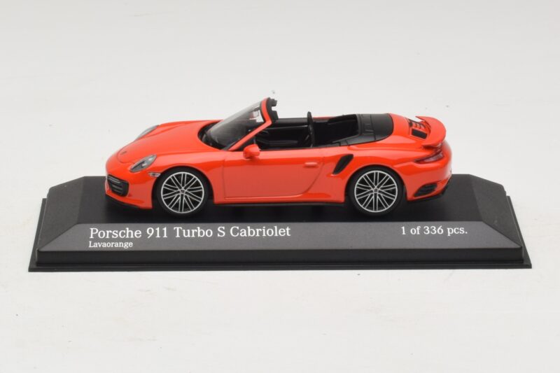 Porsche 911 991 Turbo S Кабриолет Оранжев Minichamps 1:43 410067181 Метал