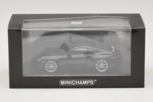 Porsche 911 992 Carrera 4S Черен Металик Minichamps 1:43 410069320 Метал — снимка 5 от 5