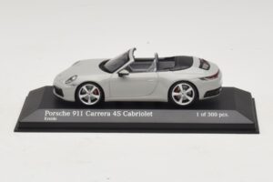 Porsche 911 992 Carrera 4S Кабриолет Сив Minichamps 1:43 410069331 Метал