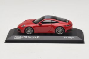 Porsche 911 992 Carrera 4S Червен Minichamps 1:43 410069321 Метал