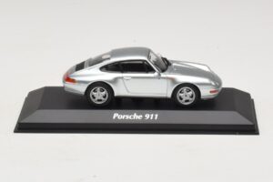 Porsche 911 993 Сребрист Maxichamps 1:43 940063001 Метал