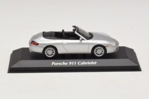 Porsche 911 996 Кабриолет Сребрист Maxichamps 1:43 940061031 Метал