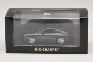 Porsche 911 997 Carrera 4S Сив Металик Minichamps 1:43 403066430 Метал — снимка 5 от 5